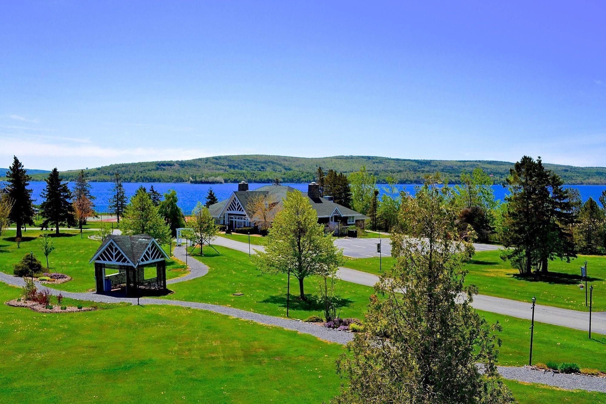 Inverary Resort Baddeck Bagian luar foto